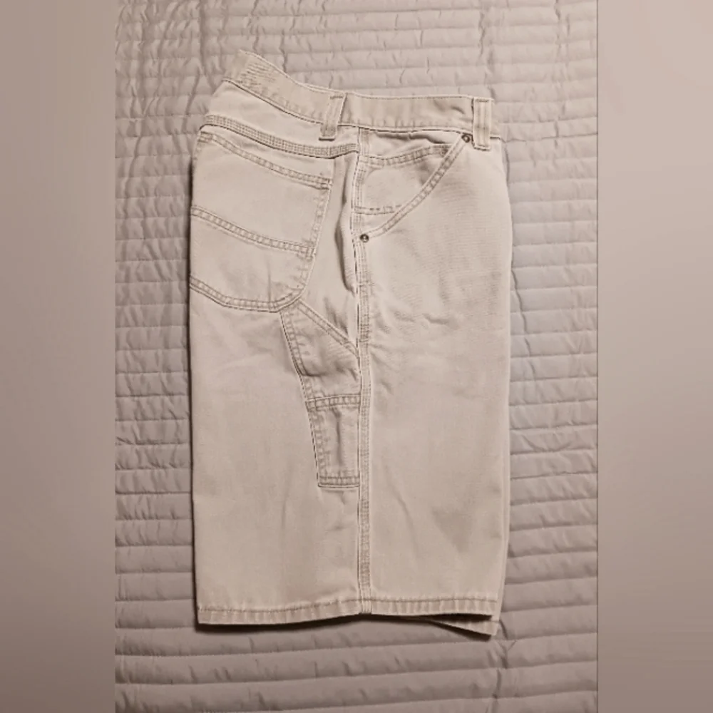 Lee Dungarees Men's Size 32L Carpenter Utility Beige Khaki Shorts - Picture 5 of 13